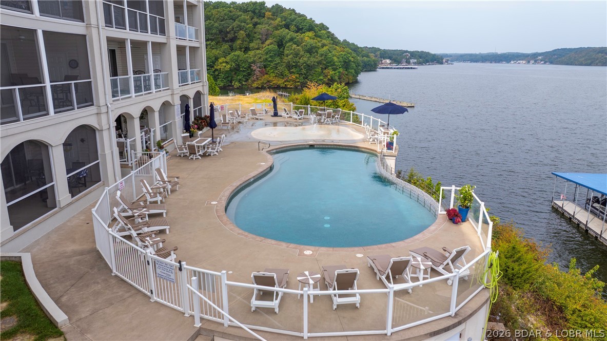 Trinity Pointe Condominiums - Residential