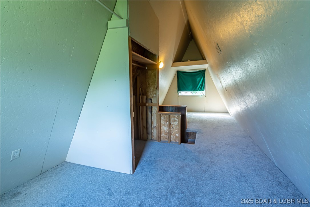 Rocky Mount, Missouri 65072, United States, 3 Bedrooms Bedrooms, ,2 BathroomsBathrooms,Residential,Active,164581