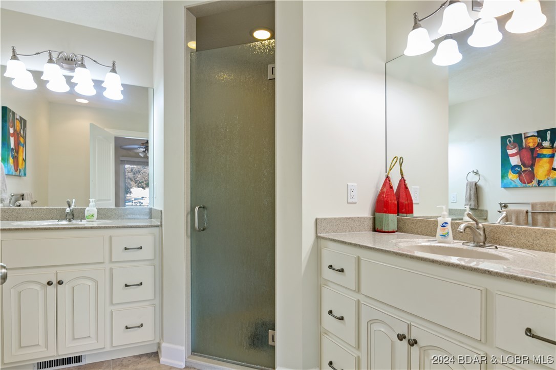 Sunrise Beach, Missouri 65079, United States, 5 Bedrooms Bedrooms, ,5 BathroomsBathrooms,Residential,Contingent,43093