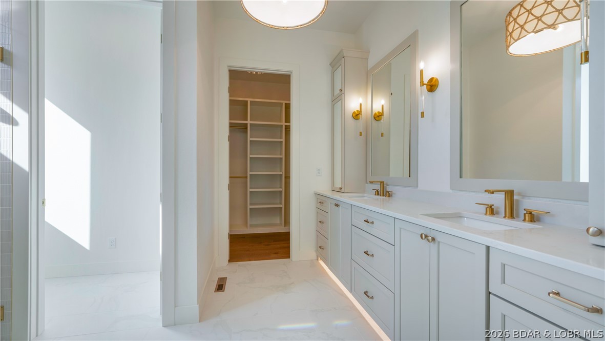 Casas Del Lago - Residential