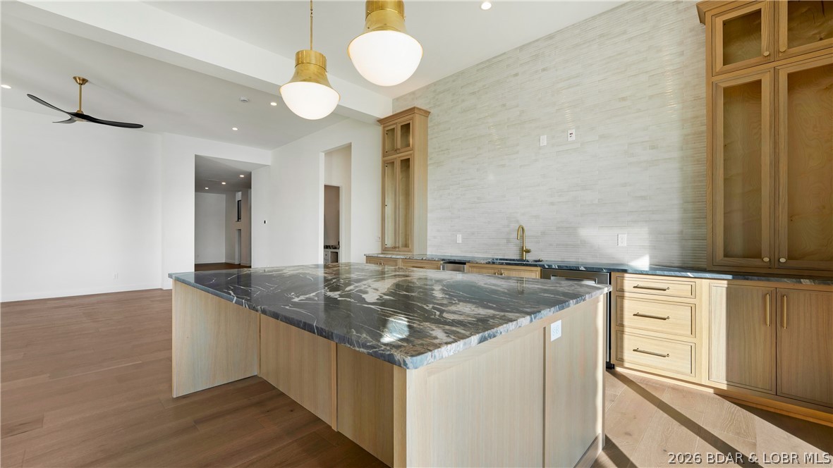 Casas Del Lago - Residential