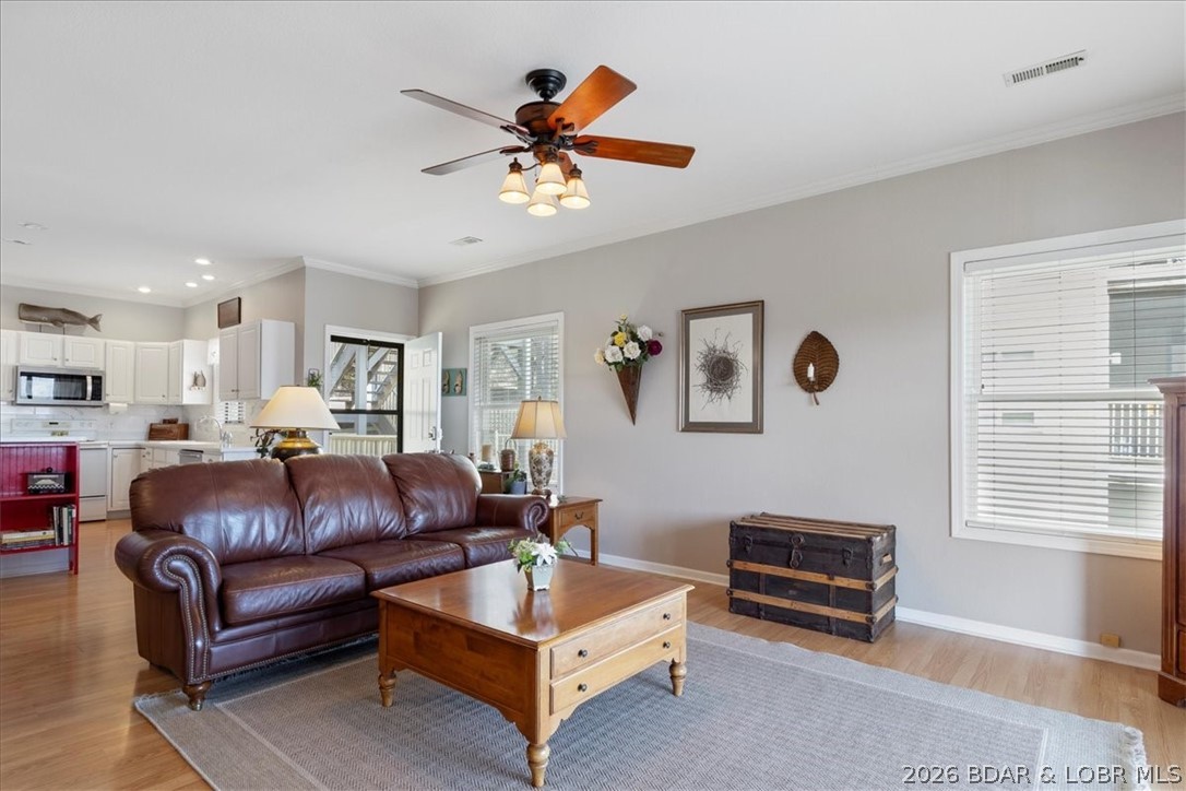 Oak Bluff Condominium - Residential