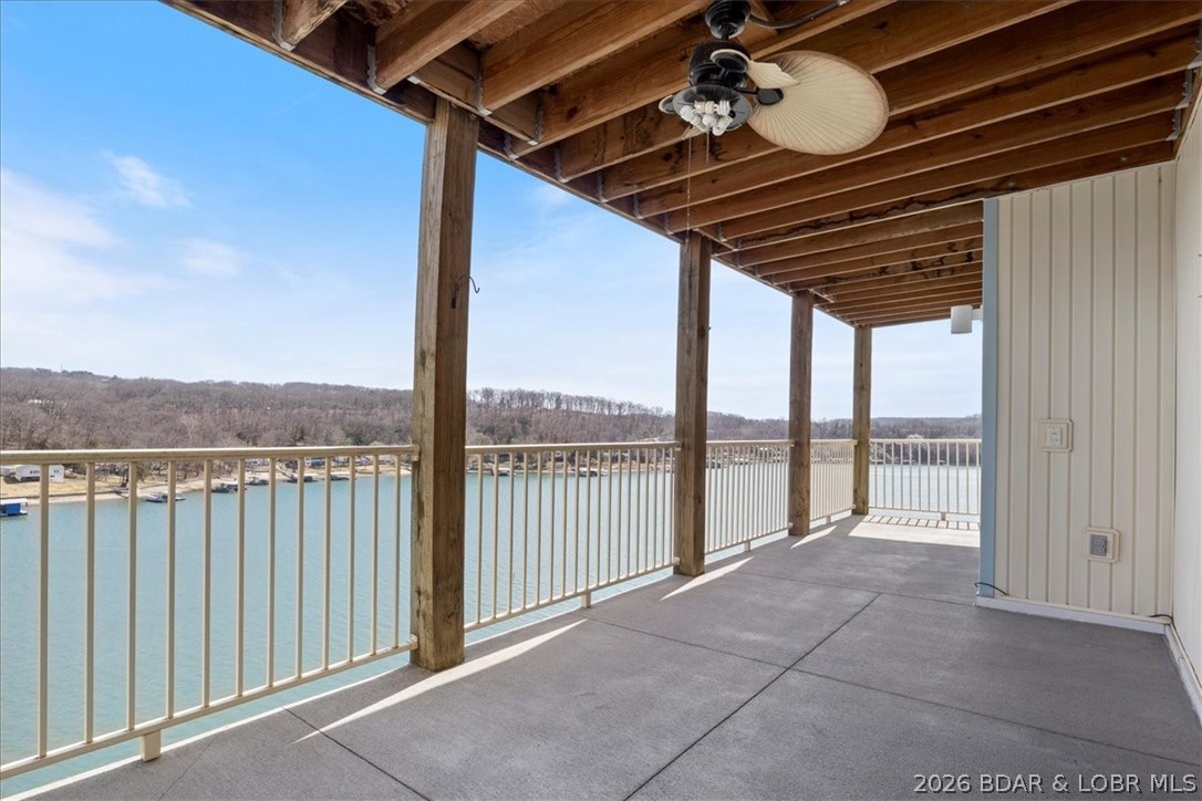 Oak Bluff Condominium - Residential