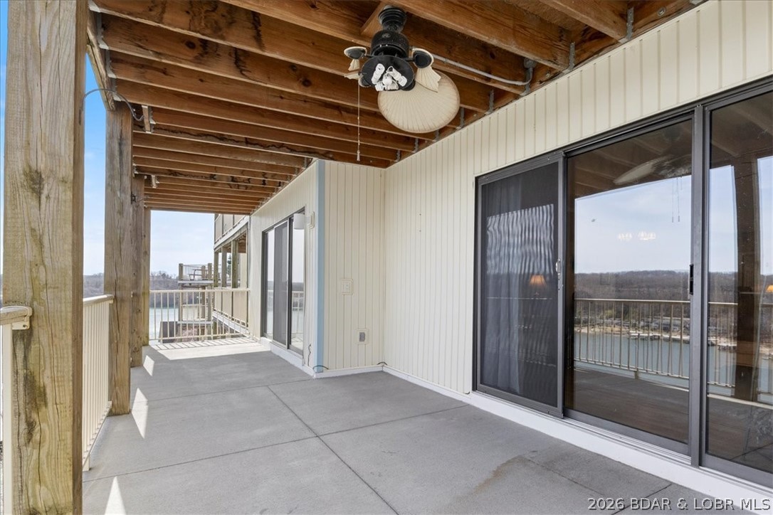 Oak Bluff Condominium - Residential