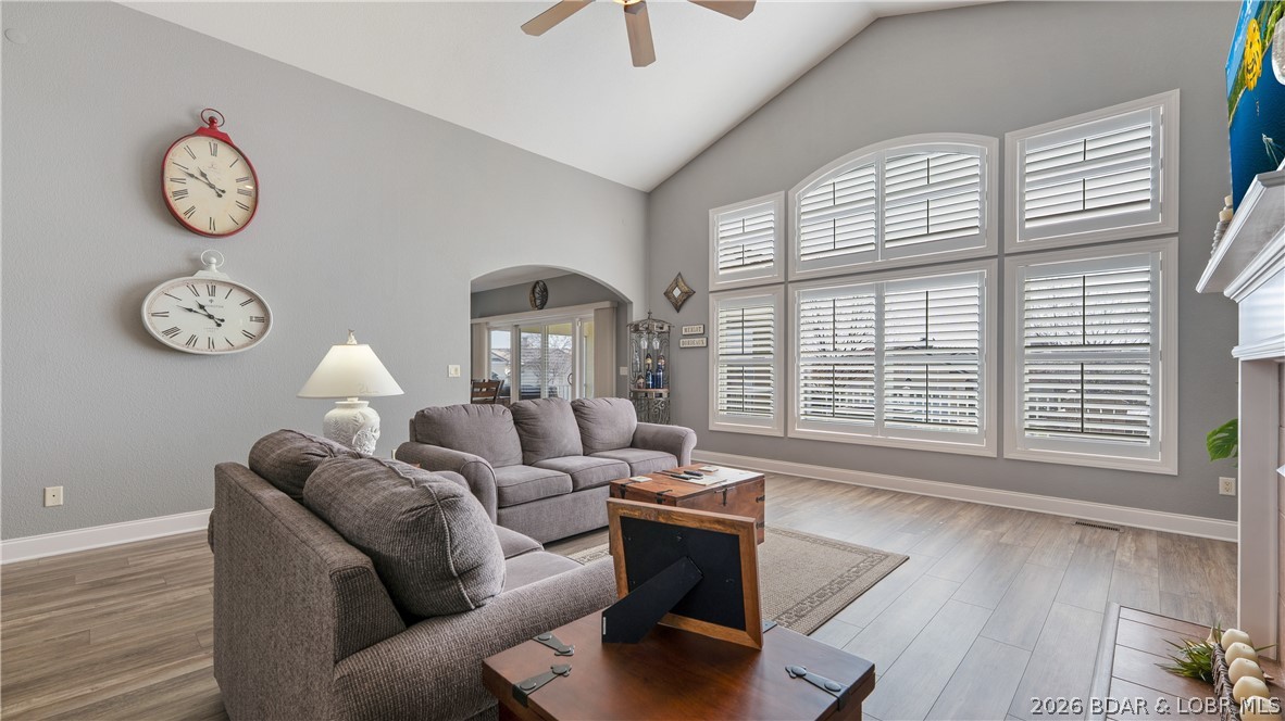 La Riva Est - Residential