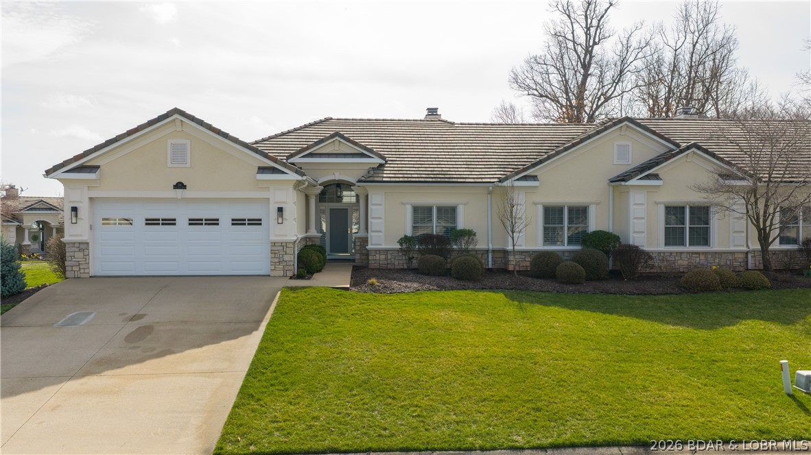 La Riva Est - Residential