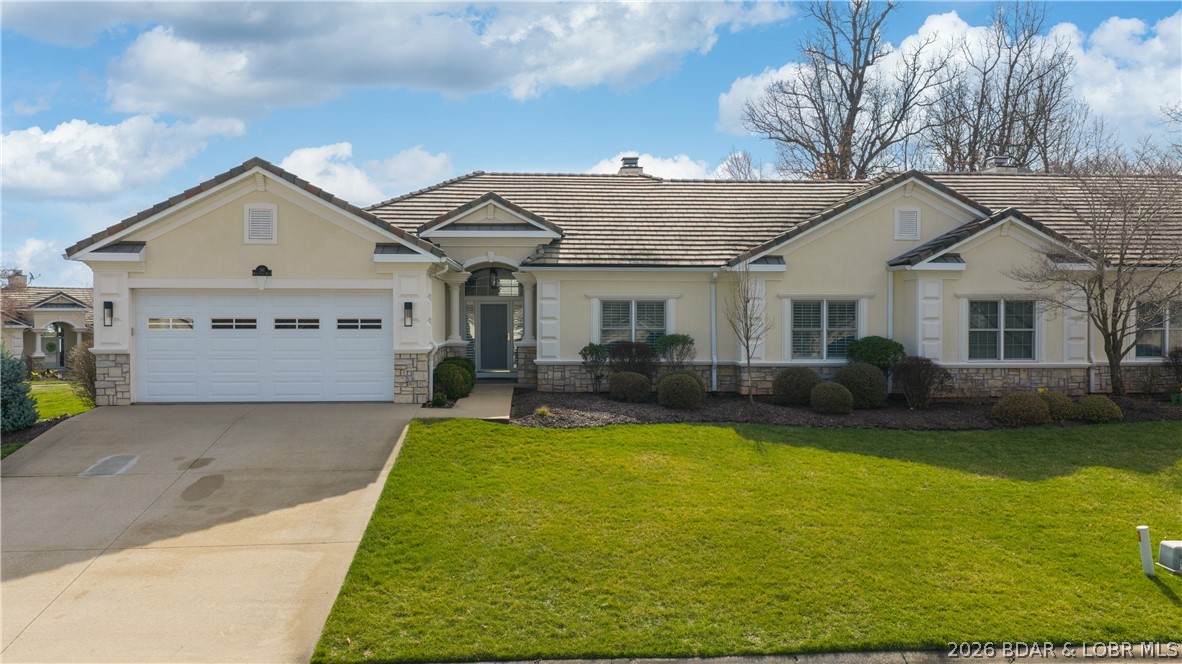 La Riva Est - Residential