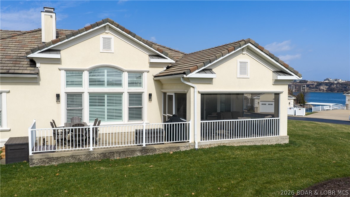 La Riva Est - Residential