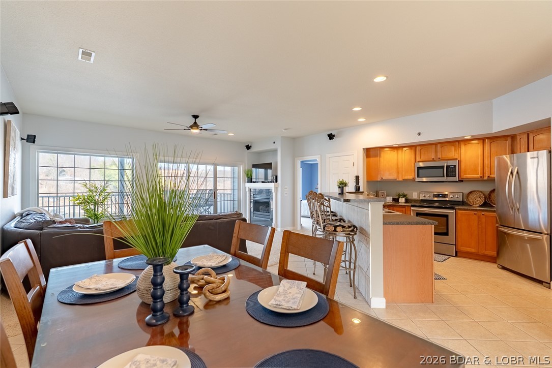 Lighthouse Pointe Condominium - Residential