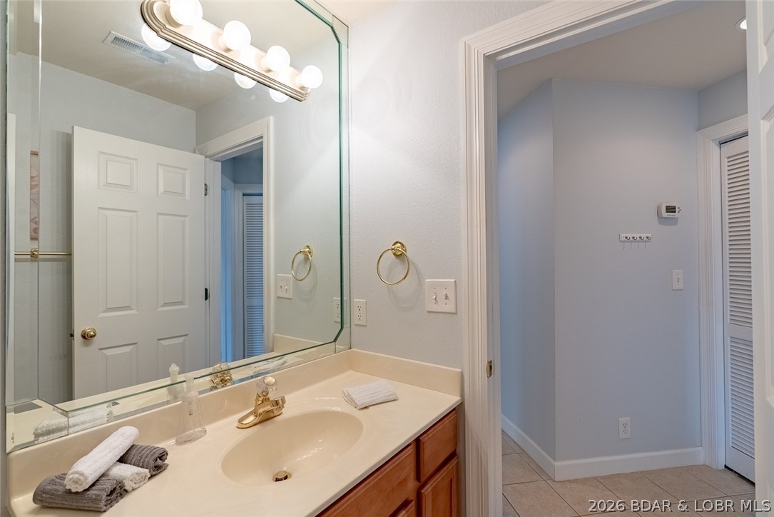 Lighthouse Pointe Condominium - Residential