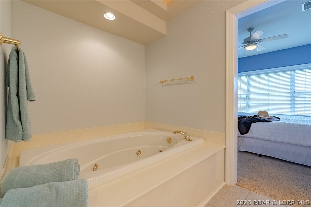 Lighthouse Pointe Condominium - Residential