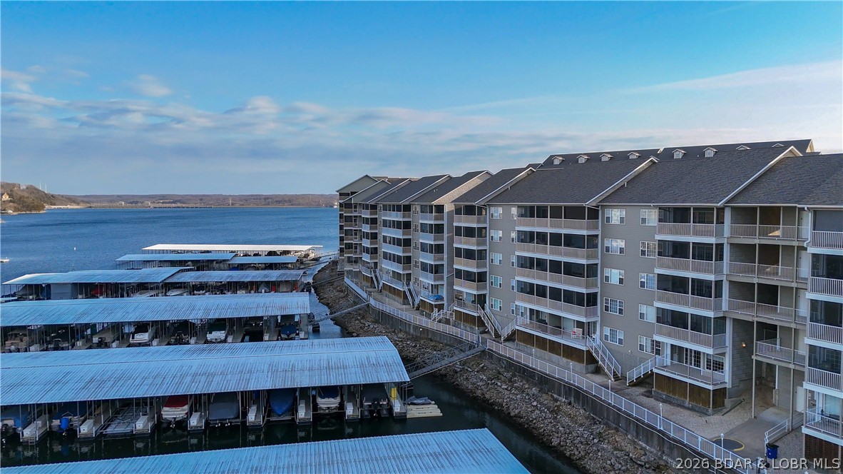 Lighthouse Pointe Condominium - Residential