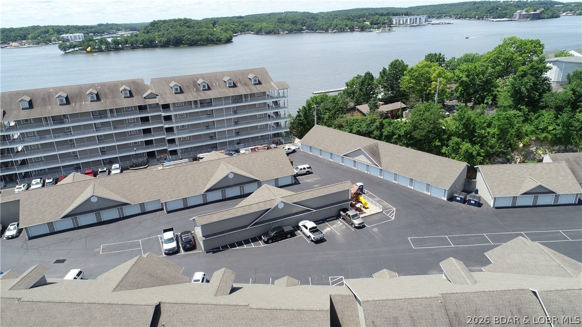 Lighthouse Pointe Condominium - Residential