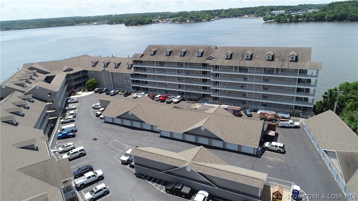 Lighthouse Pointe Condominium - Residential