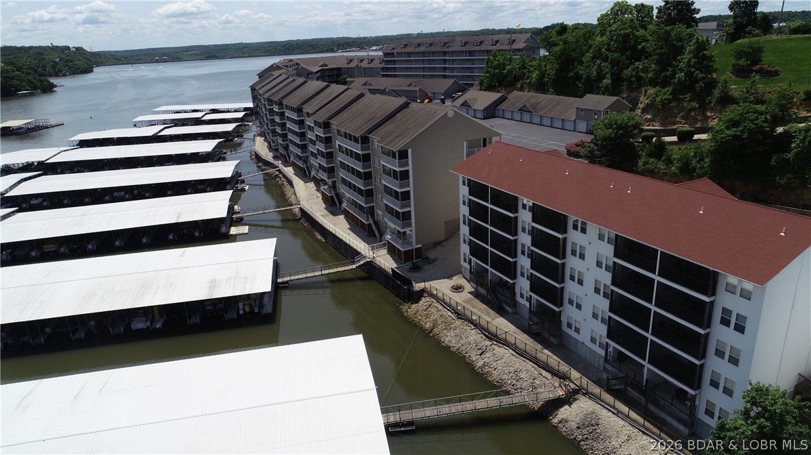 Lighthouse Pointe Condominium - Residential