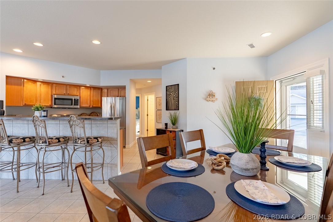 Lighthouse Pointe Condominium - Residential