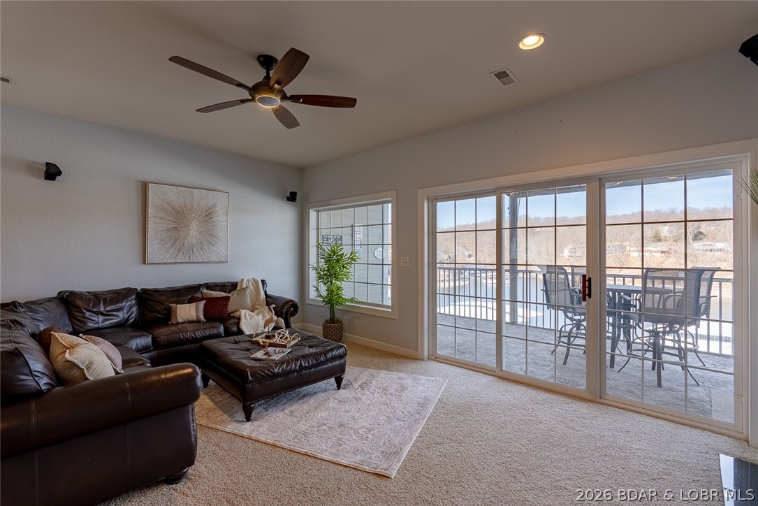 Lighthouse Pointe Condominium - Residential