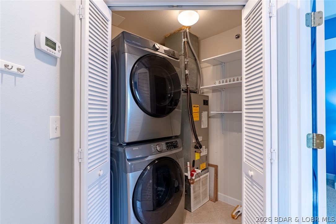 Lighthouse Pointe Condominium - Residential