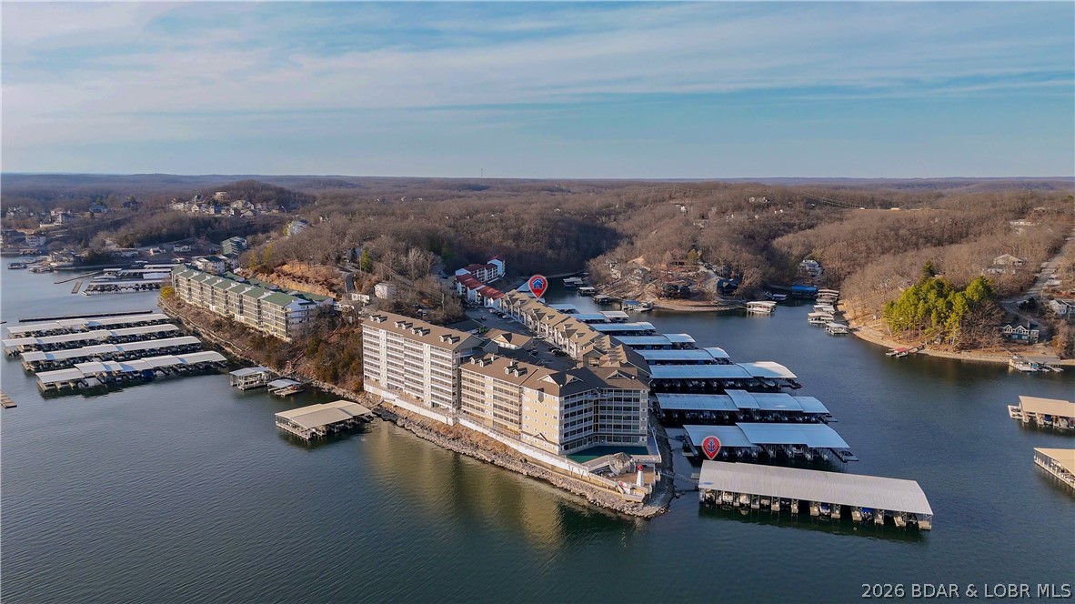 Lighthouse Pointe Condominium - Residential