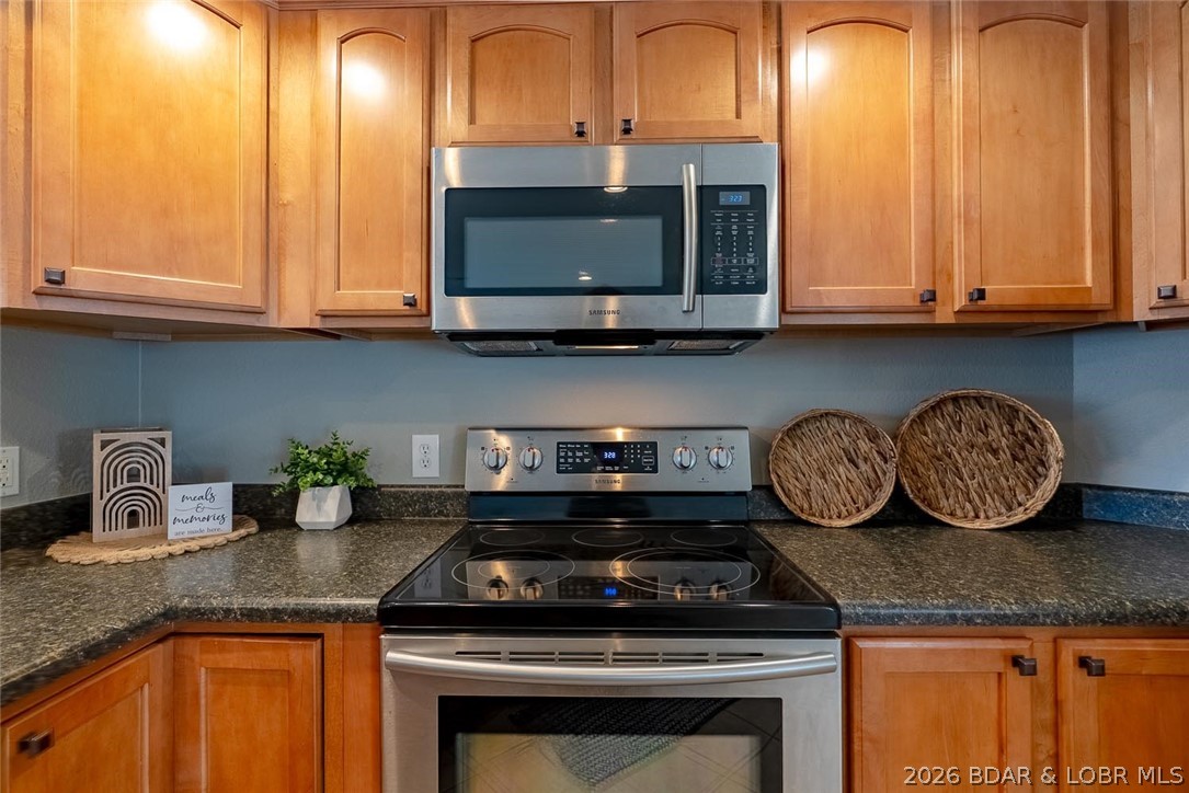 Lighthouse Pointe Condominium - Residential