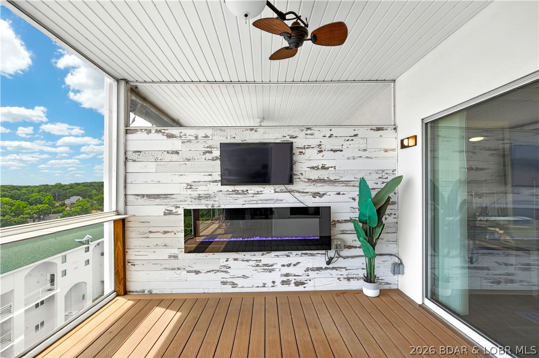 Emerald Bay Condominium - Residential
