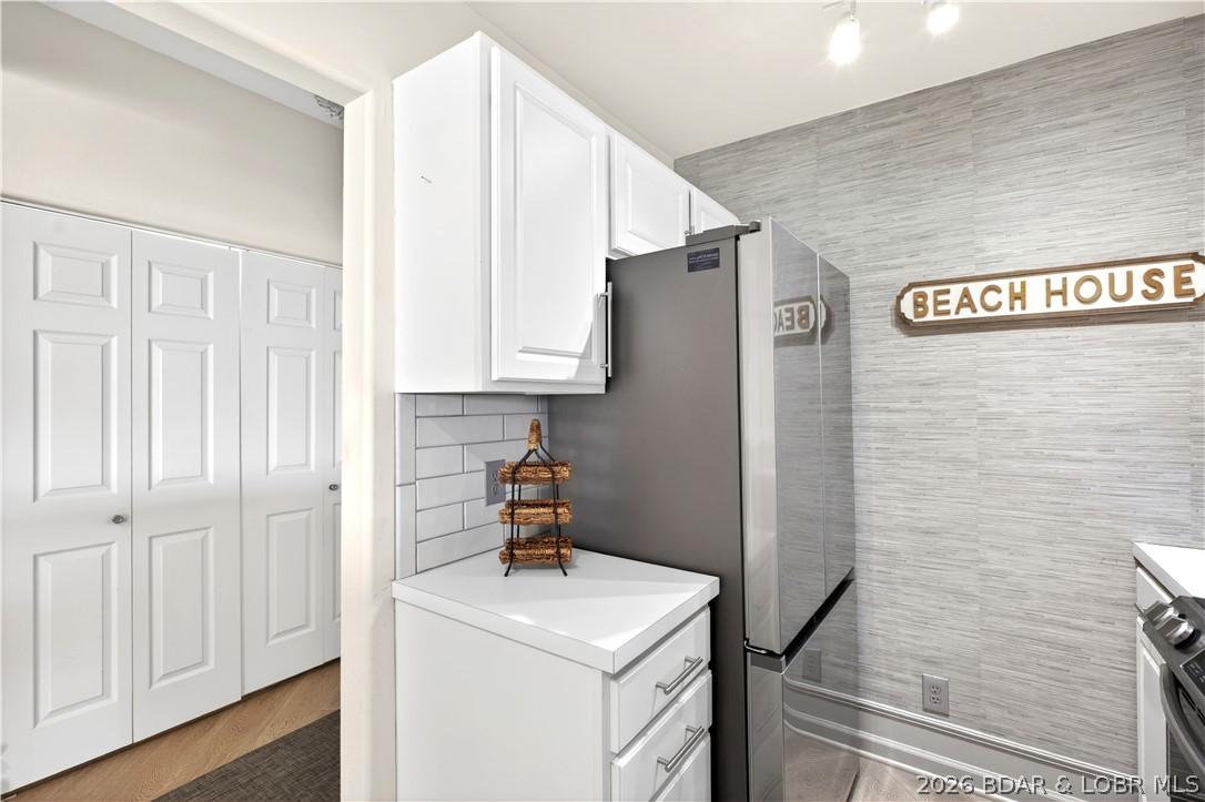 Emerald Bay Condominium - Residential