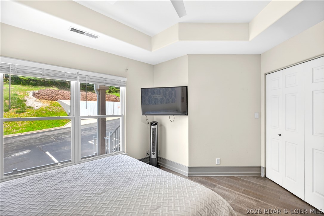 Emerald Bay Condominium - Residential