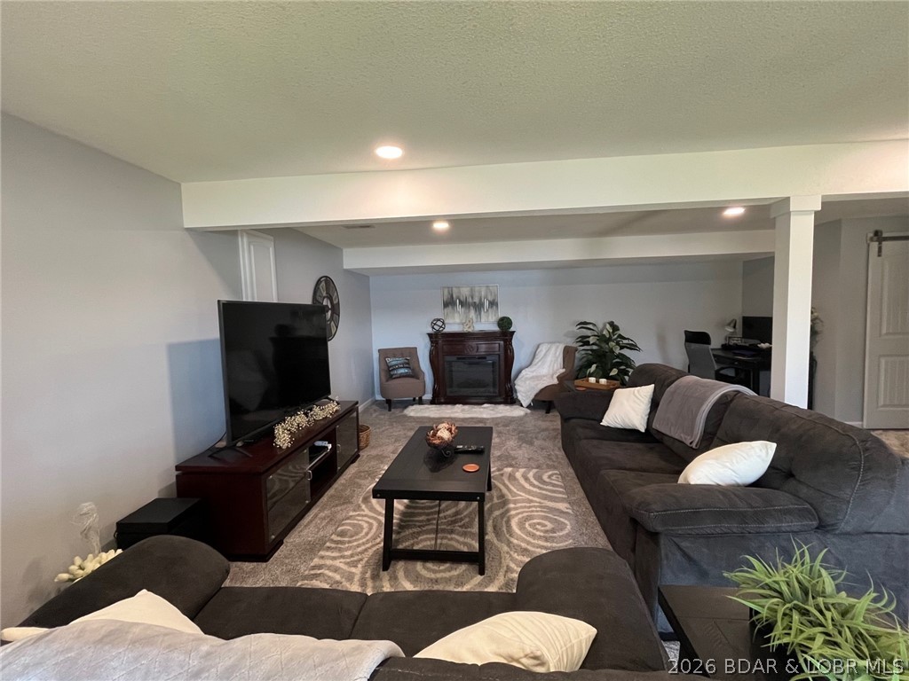 Oak Point - Residential