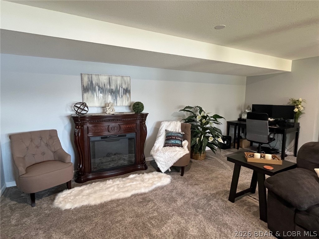 Oak Point - Residential