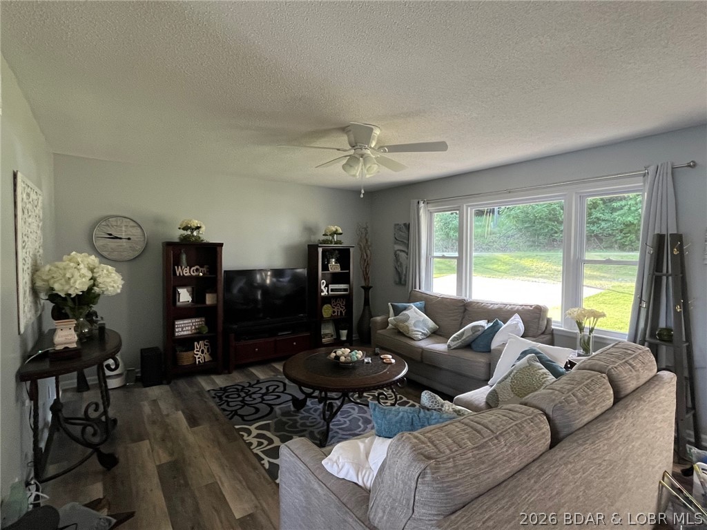 Oak Point - Residential