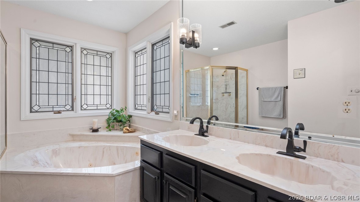 Four Seasons Racqt-Cntry Club - Residential