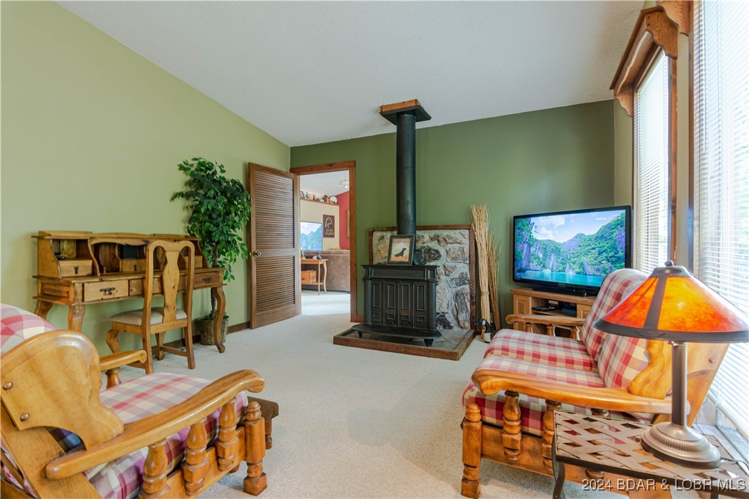 Sunrise Beach, Missouri 65079, United States, 2 Bedrooms Bedrooms, ,2 BathroomsBathrooms,Residential,Contingent,44358