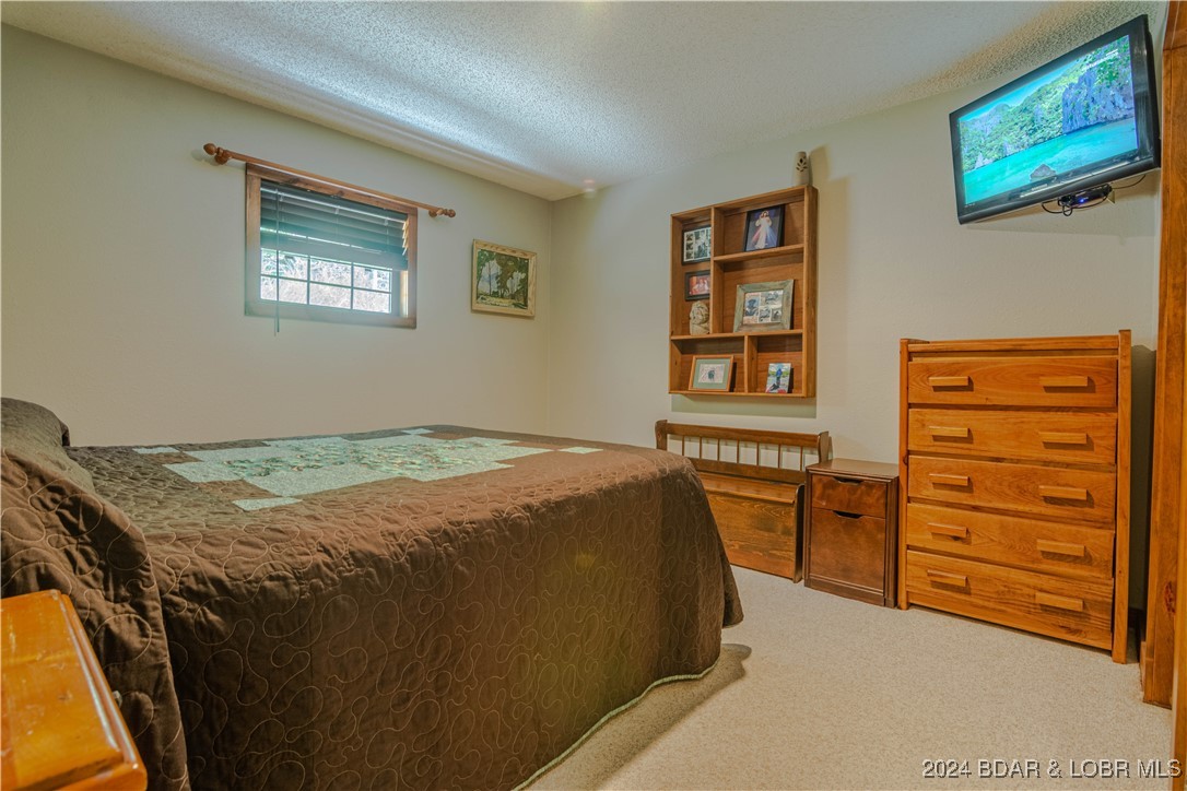 Sunrise Beach, Missouri 65079, United States, 2 Bedrooms Bedrooms, ,2 BathroomsBathrooms,Residential,Contingent,44358