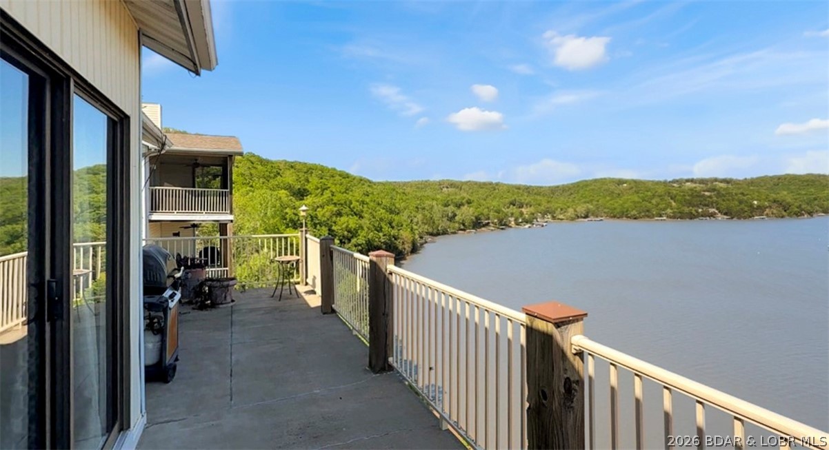 Oak Bluff Condominium - Residential