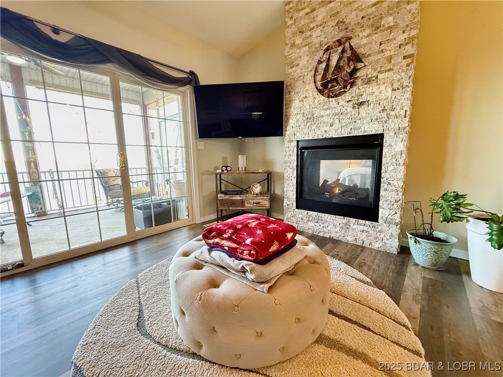 Villas At Grandview - Residential