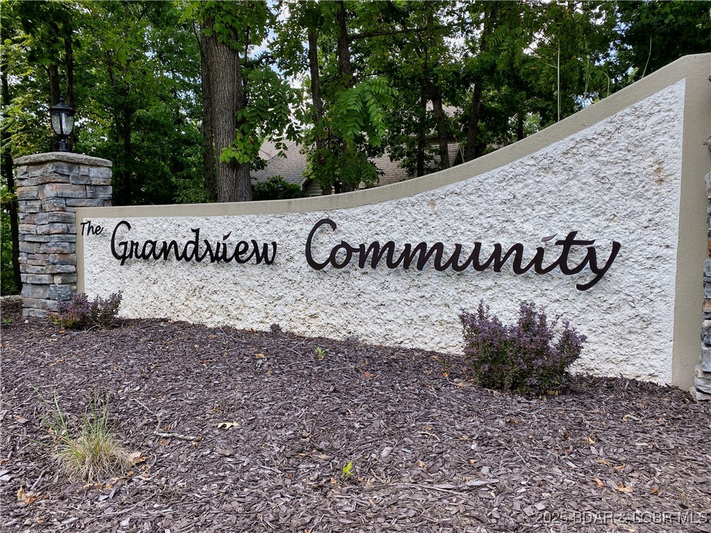 Villas At Grandview - Residential