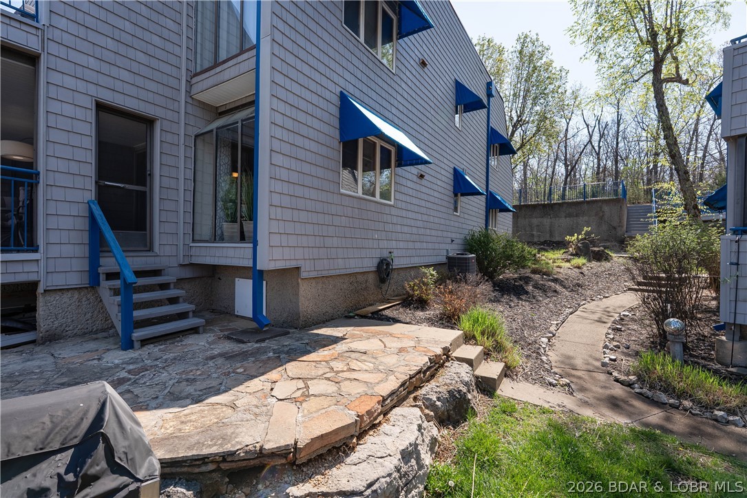 The Bronx On The Lake Condo - Residential