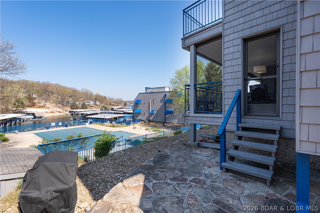 The Bronx On The Lake Condo - Residential