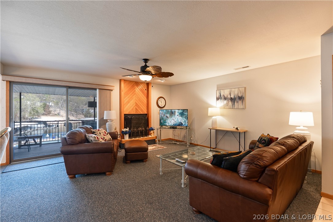 The Bronx On The Lake Condo - Residential