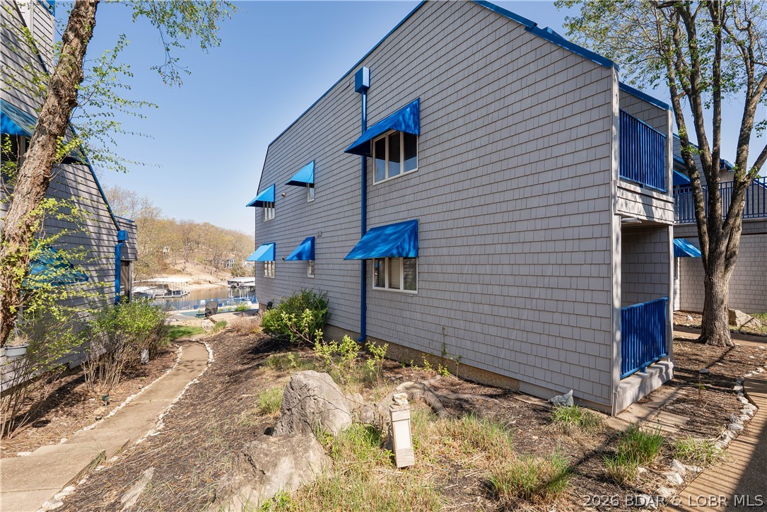 The Bronx On The Lake Condo - Residential