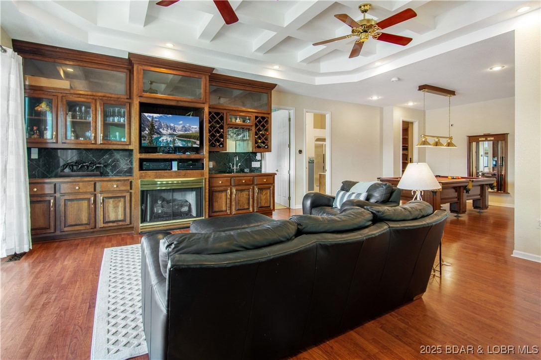 Osage Beach, Missouri 65065, United States, 4 Bedrooms Bedrooms, ,4 BathroomsBathrooms,Residential,Active,91154