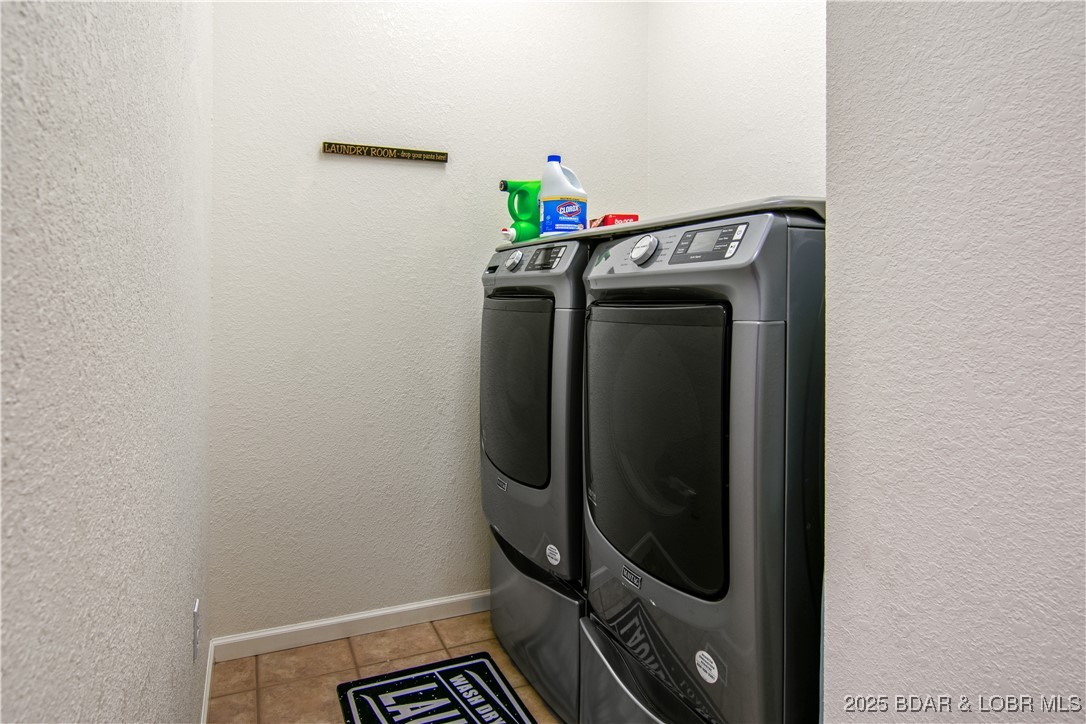 Osage Beach, Missouri 65065, United States, 4 Bedrooms Bedrooms, ,4 BathroomsBathrooms,Residential,Active,91154