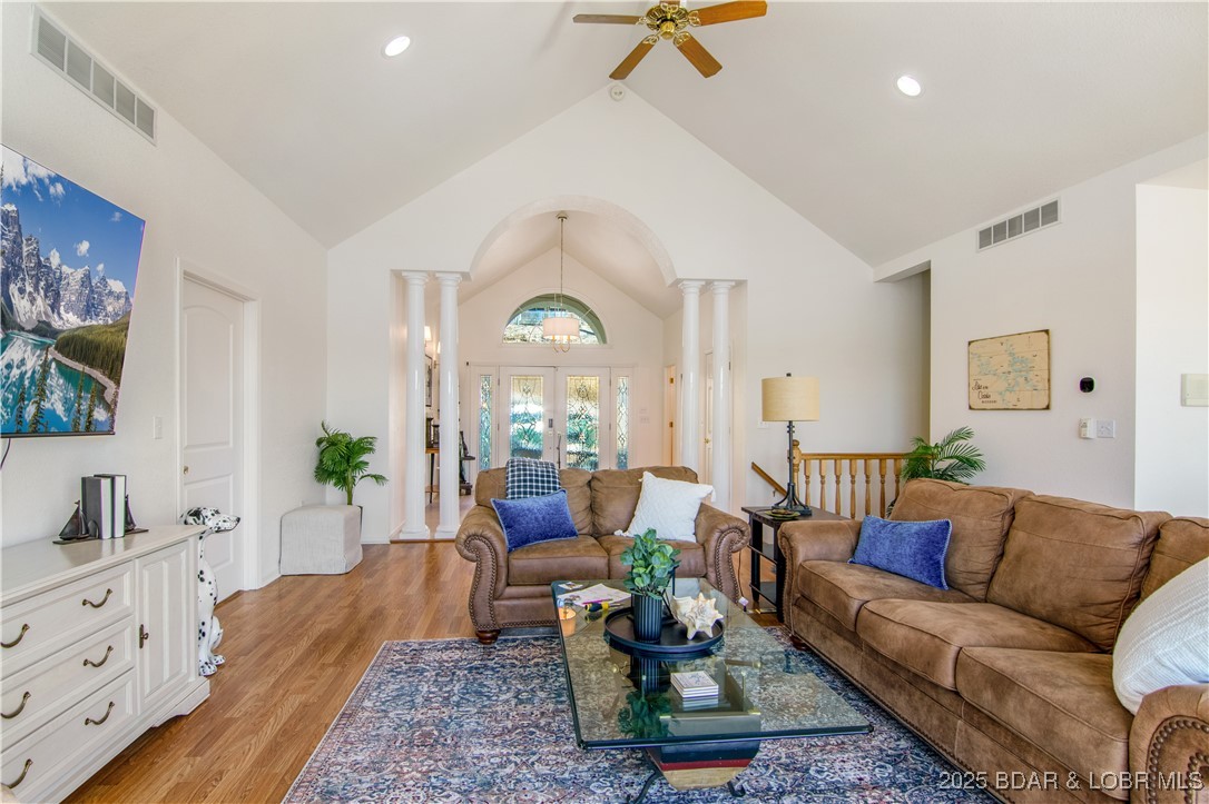 Osage Beach, Missouri 65065, United States, 4 Bedrooms Bedrooms, ,4 BathroomsBathrooms,Residential,Active,91154