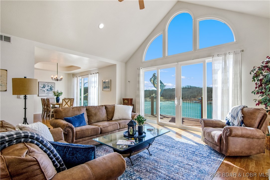 Osage Beach, Missouri 65065, United States, 4 Bedrooms Bedrooms, ,4 BathroomsBathrooms,Residential,Active,91154