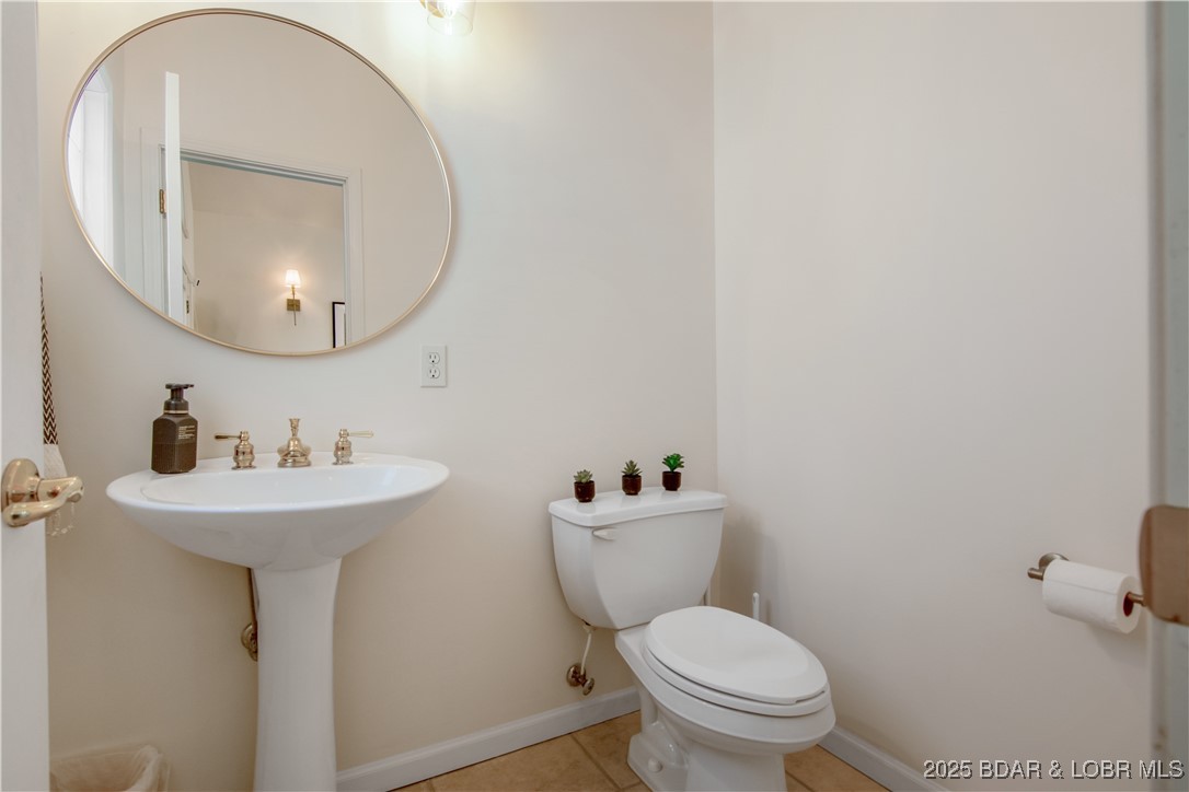 Osage Beach, Missouri 65065, United States, 4 Bedrooms Bedrooms, ,4 BathroomsBathrooms,Residential,Active,91154