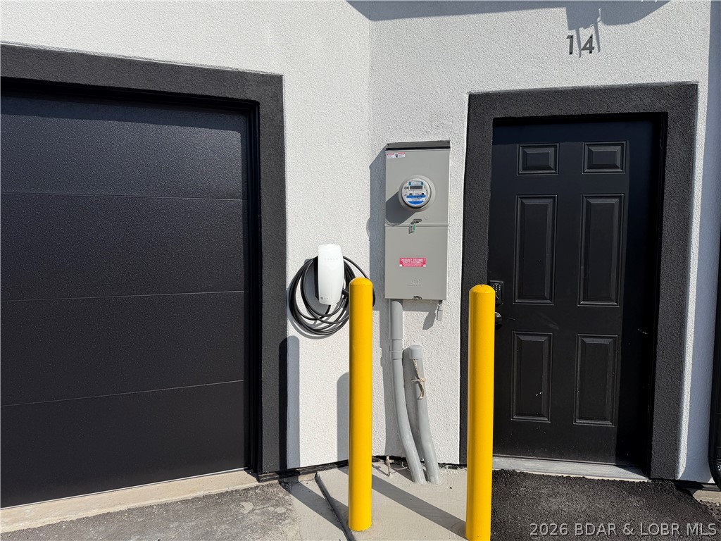 Topsiders Condominiums - Residential