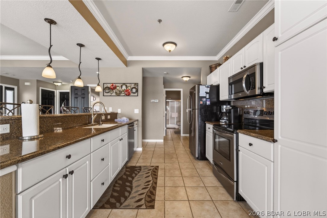 Palisades Condominium - Residential