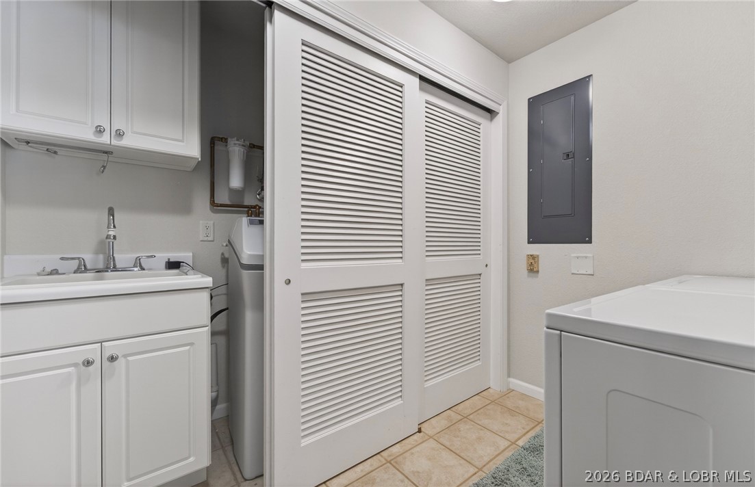 Palisades Condominium - Residential