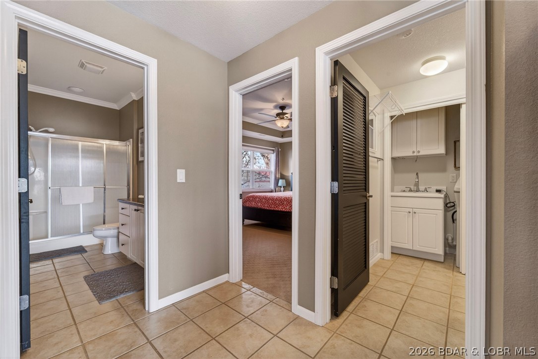 Palisades Condominium - Residential