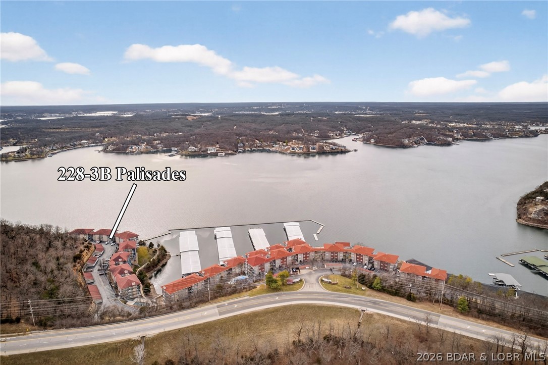 Palisades Condominium - Residential